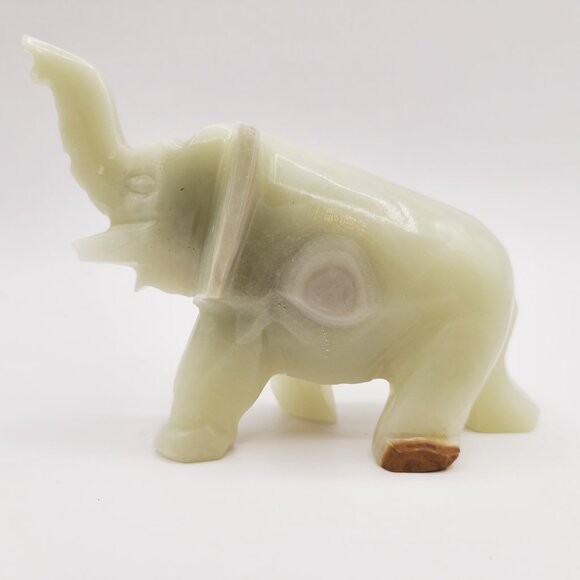 FINAL CLEARANCE Vintage Carved Stone Onyx Elephant Figurine Trunk Up Good Luck - Picture 1 of 12